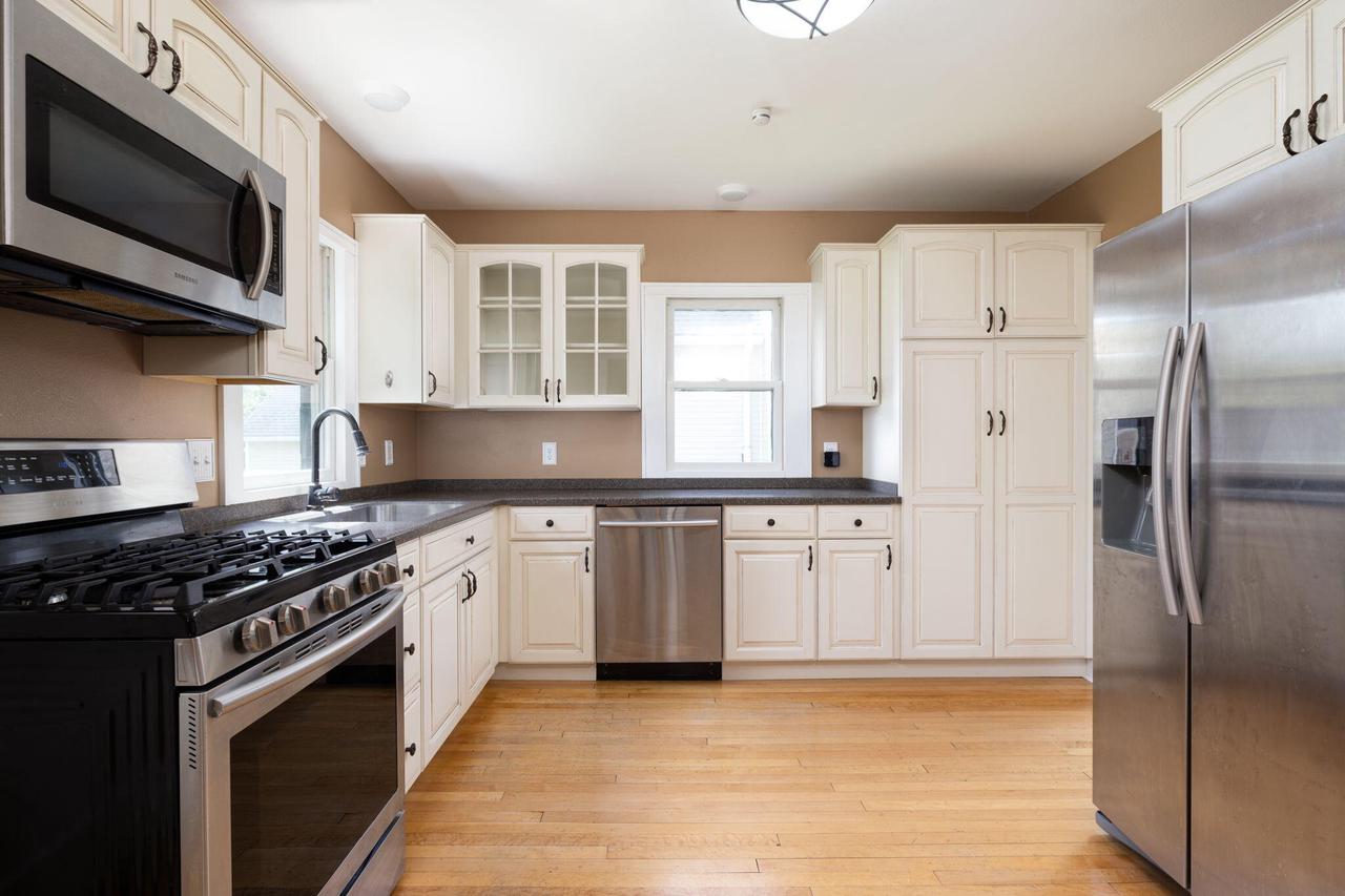 355 21st STREET SOUTH South