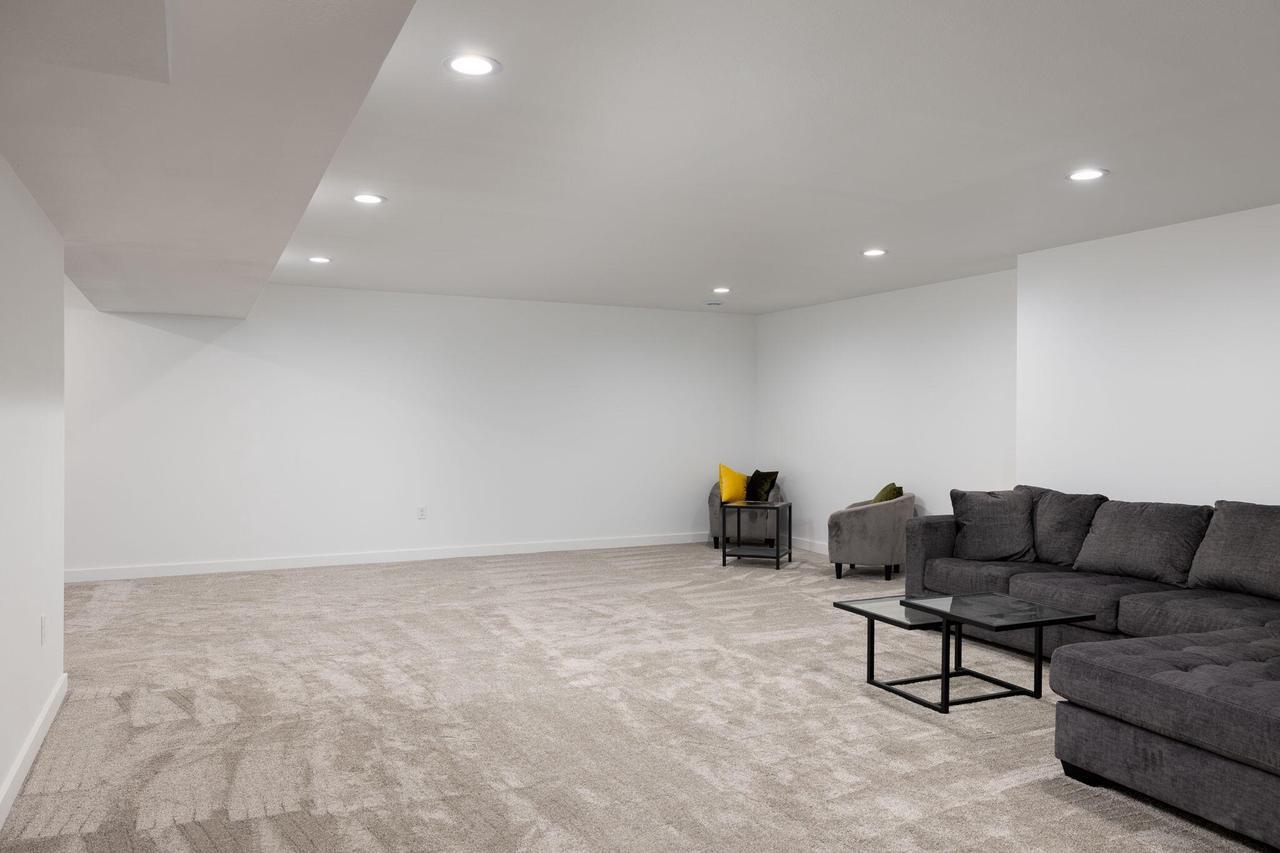 3001 Red Clover STREET