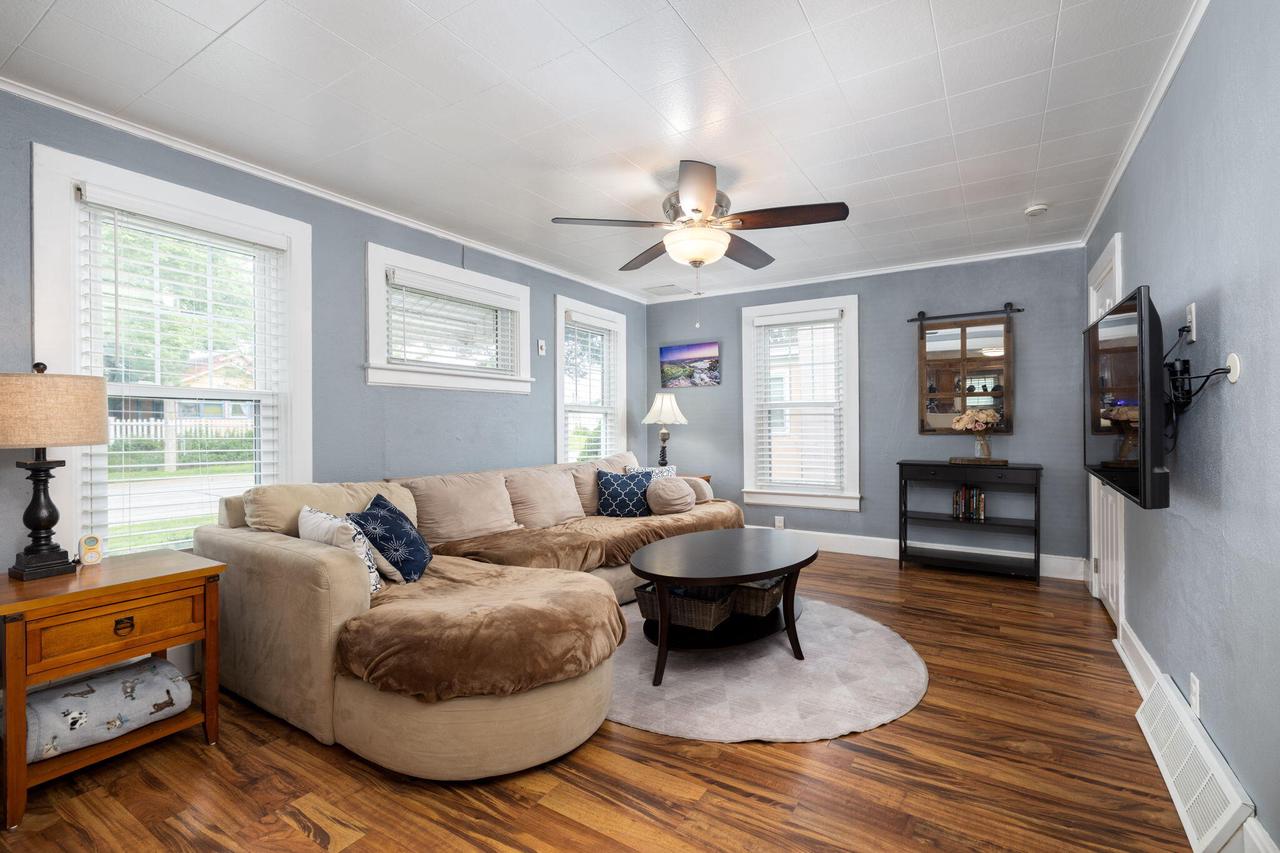 1813 16th STREET SOUTH South