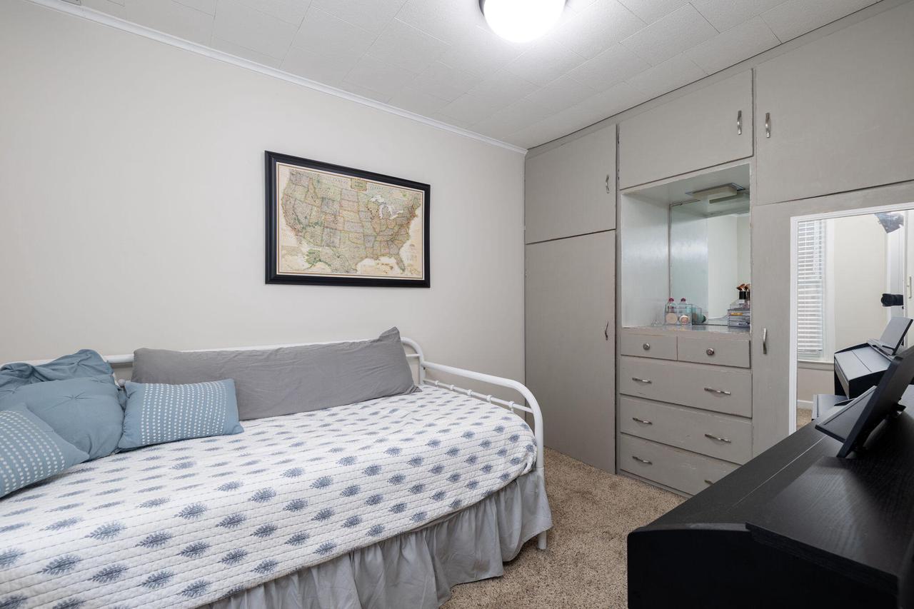 1813 16th STREET SOUTH South