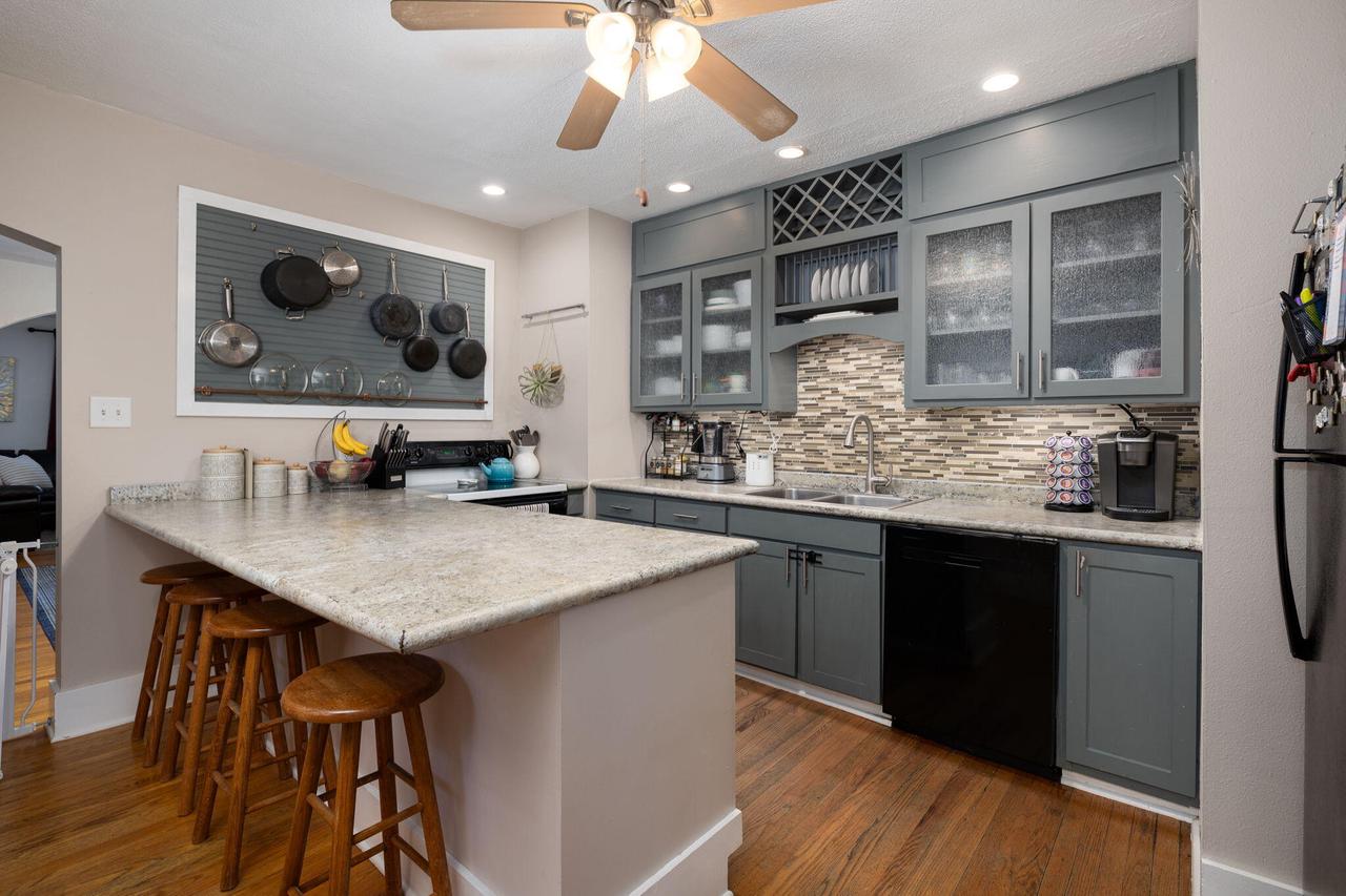 2102 Winnebago STREET