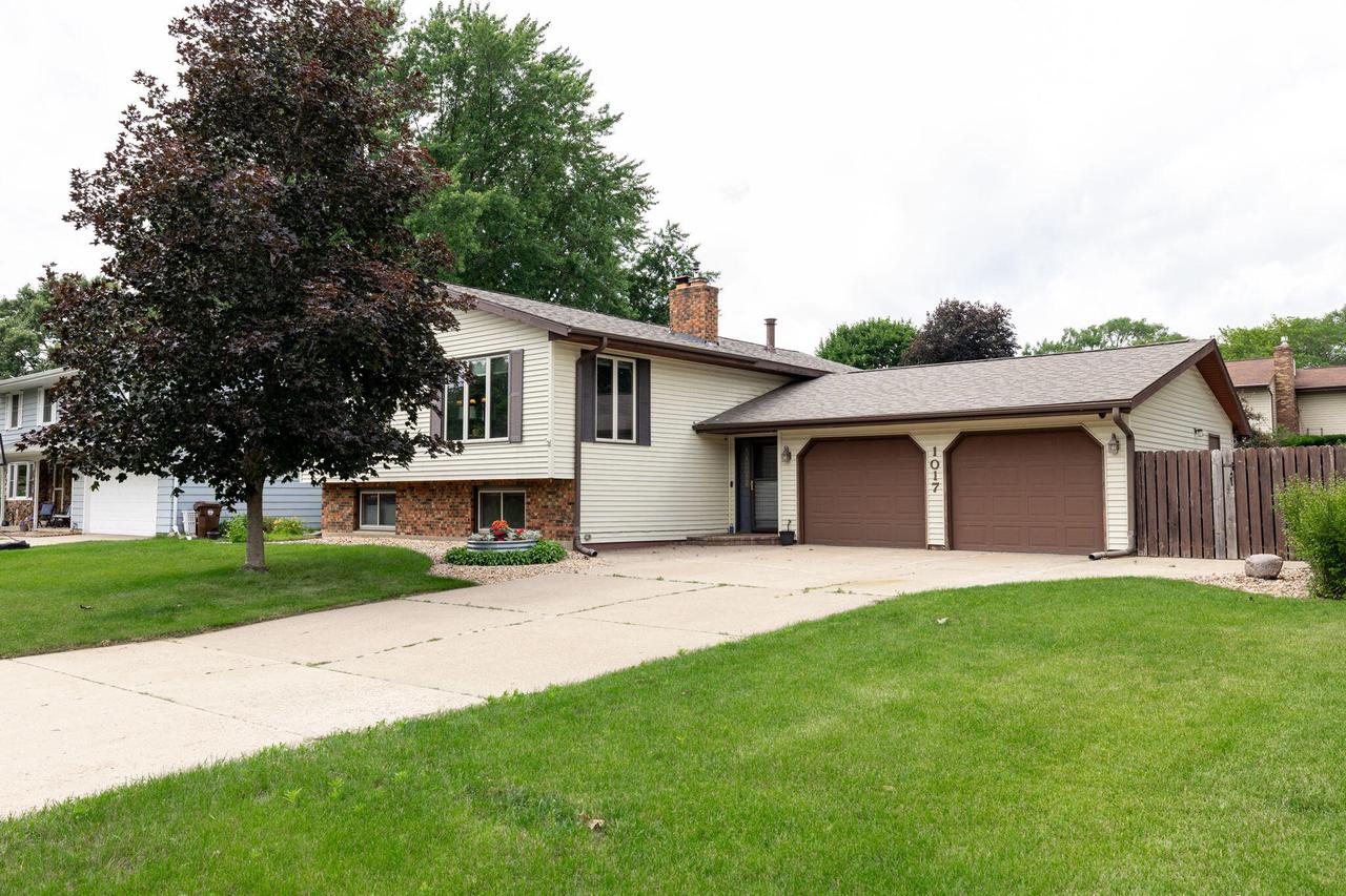 1017 Parkridge DRIVE