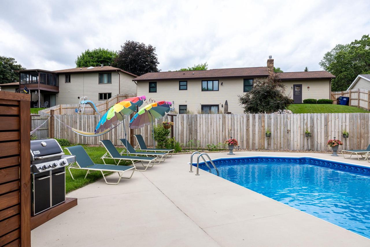 1017 Parkridge DRIVE