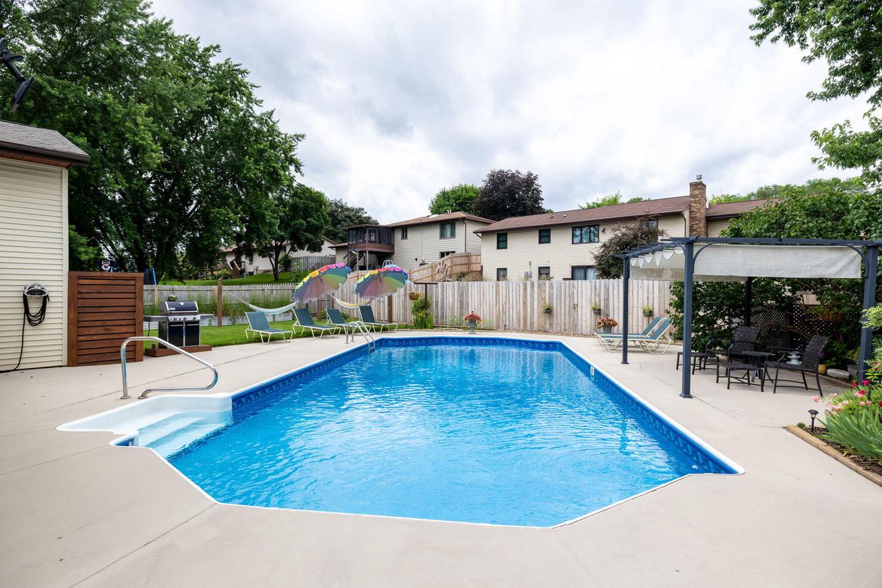 1017 Parkridge DRIVE