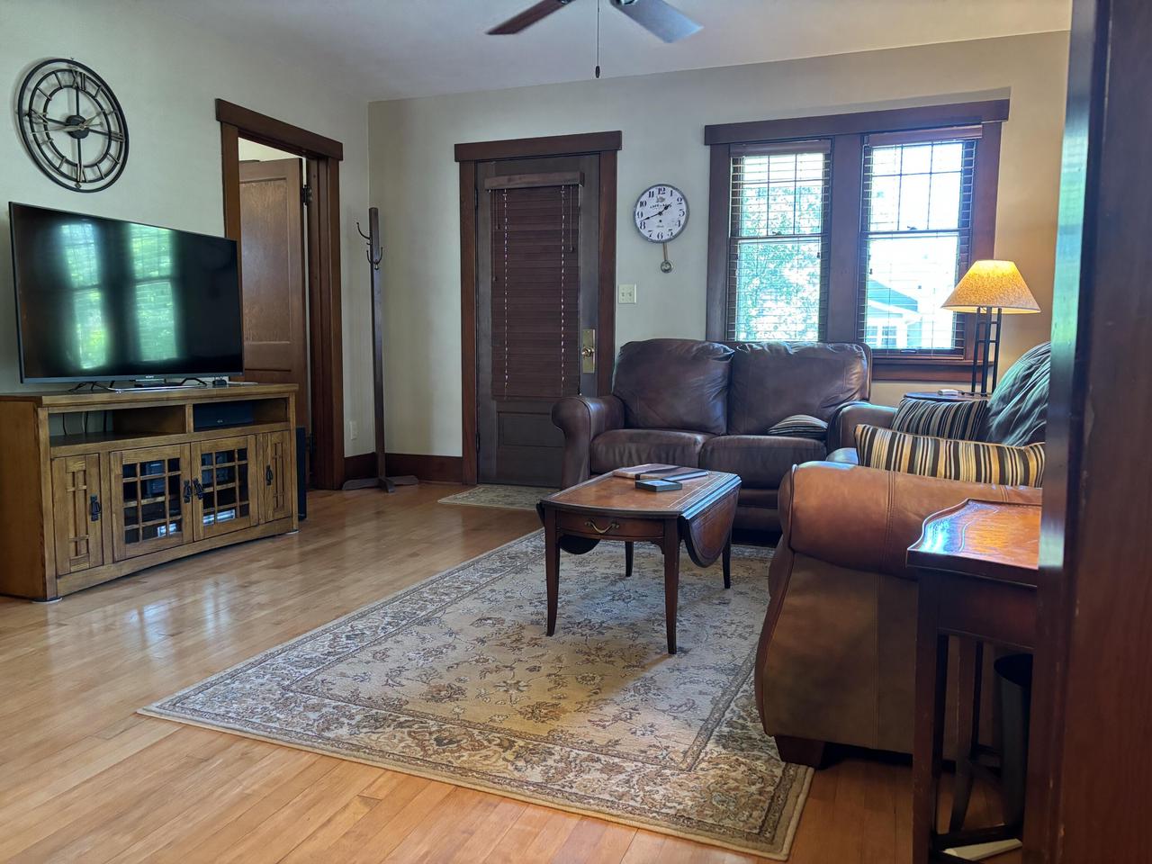 2109 Grandview PLACE