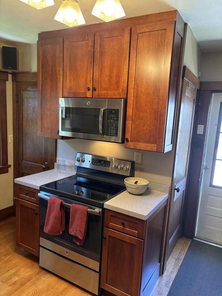 2109 Grandview PLACE