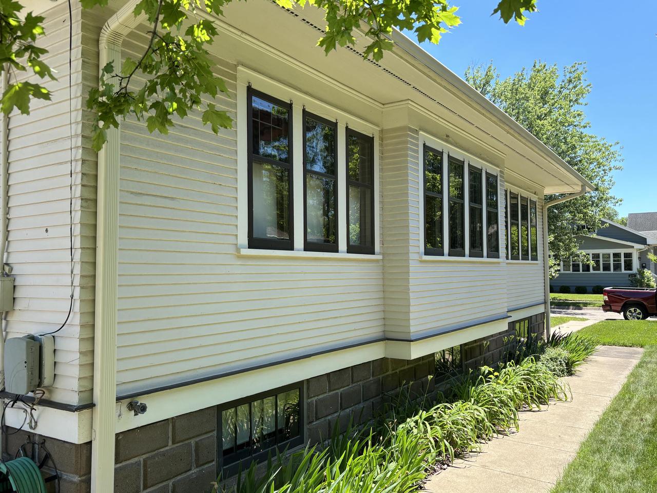 2109 Grandview PLACE