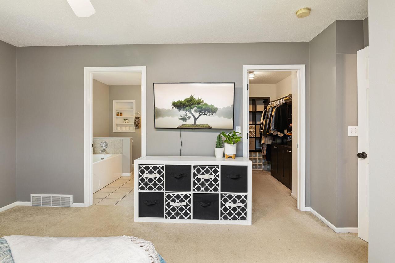 1205 Cherry LANE SOUTH South