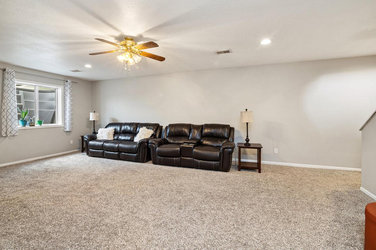 1205 Cherry LANE SOUTH South