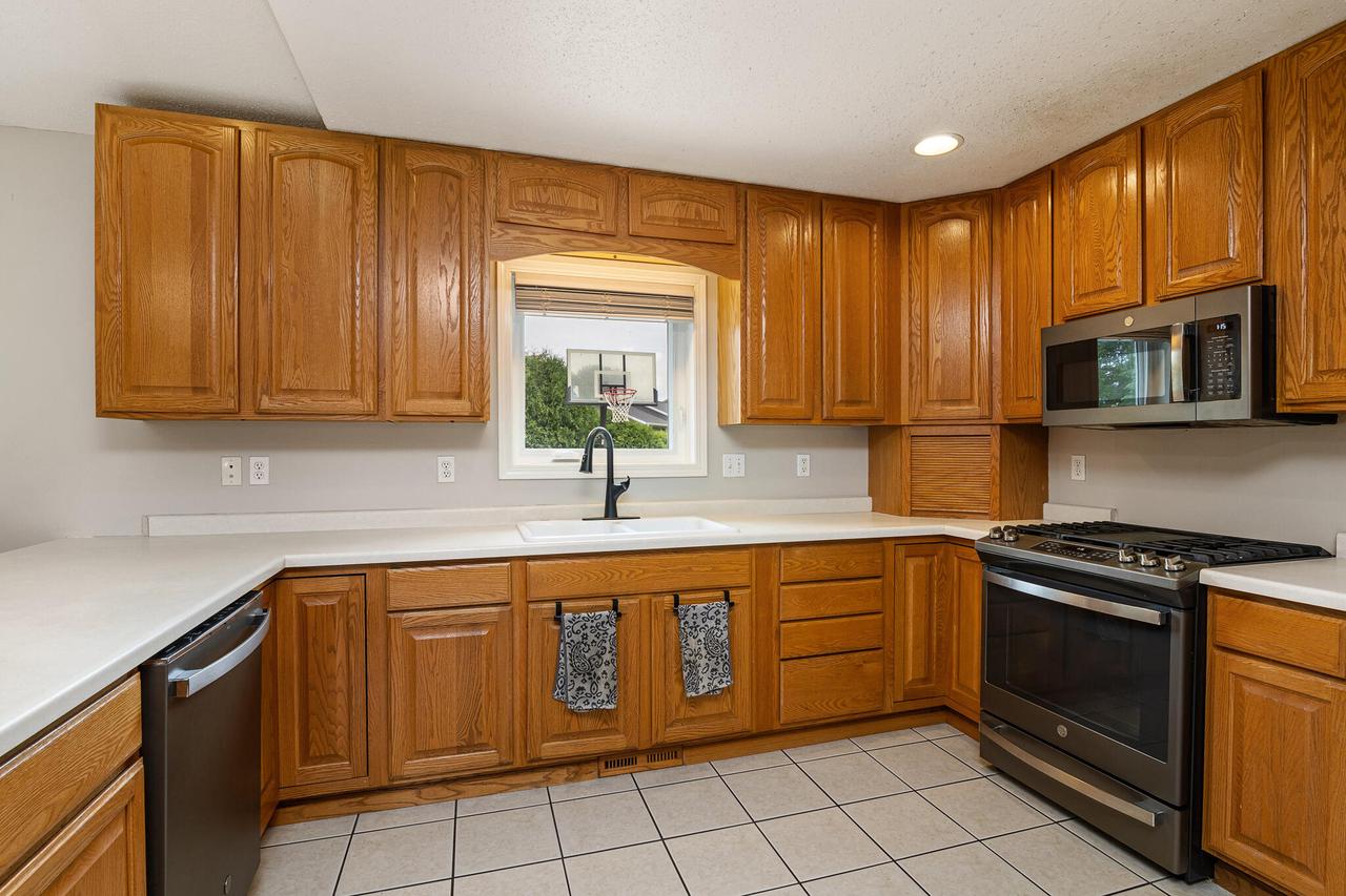 1205 Cherry LANE SOUTH South