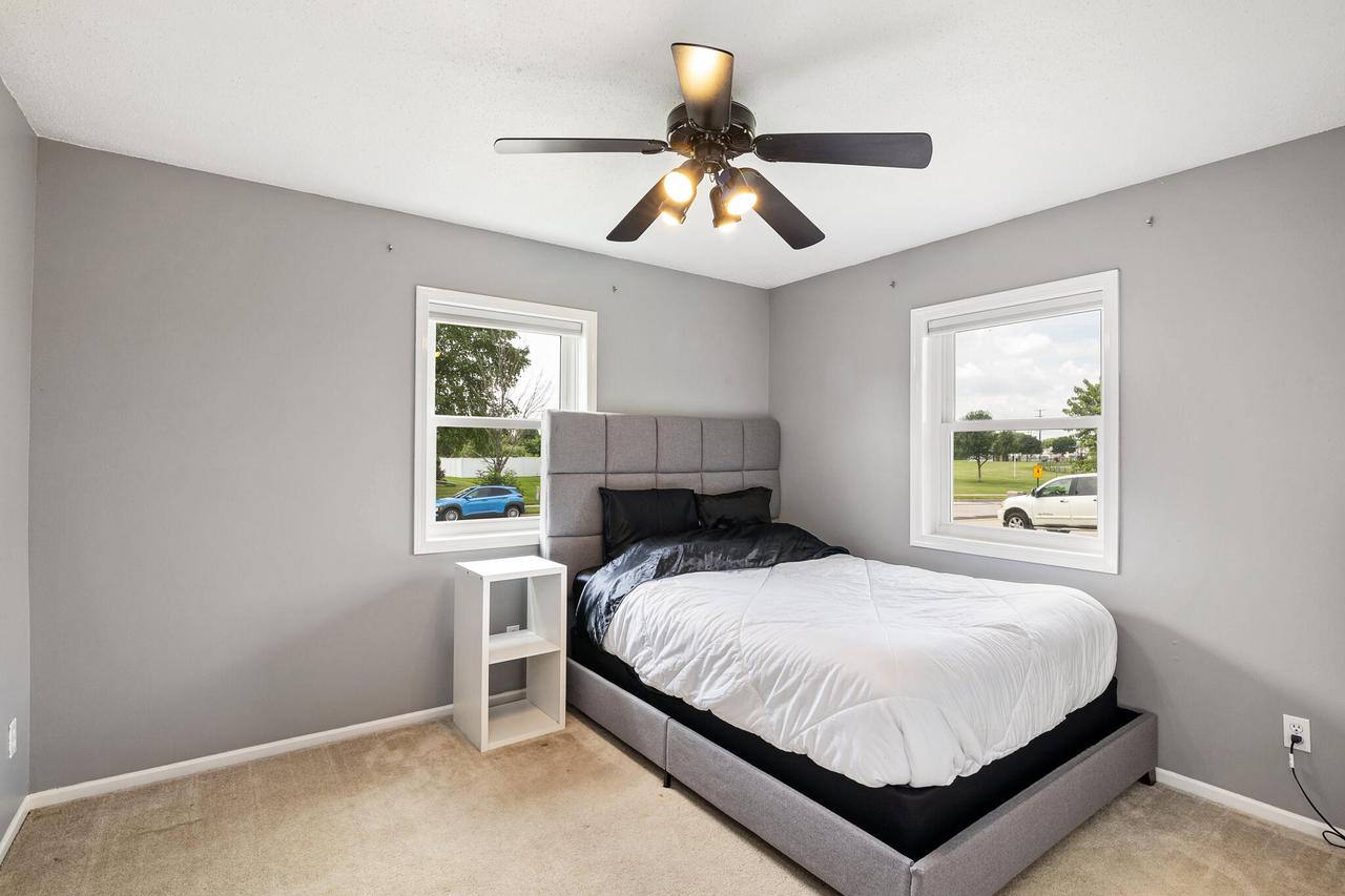 1205 Cherry LANE SOUTH South