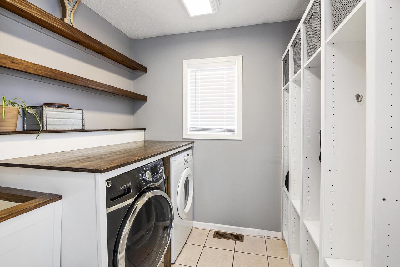 1205 Cherry LANE SOUTH South