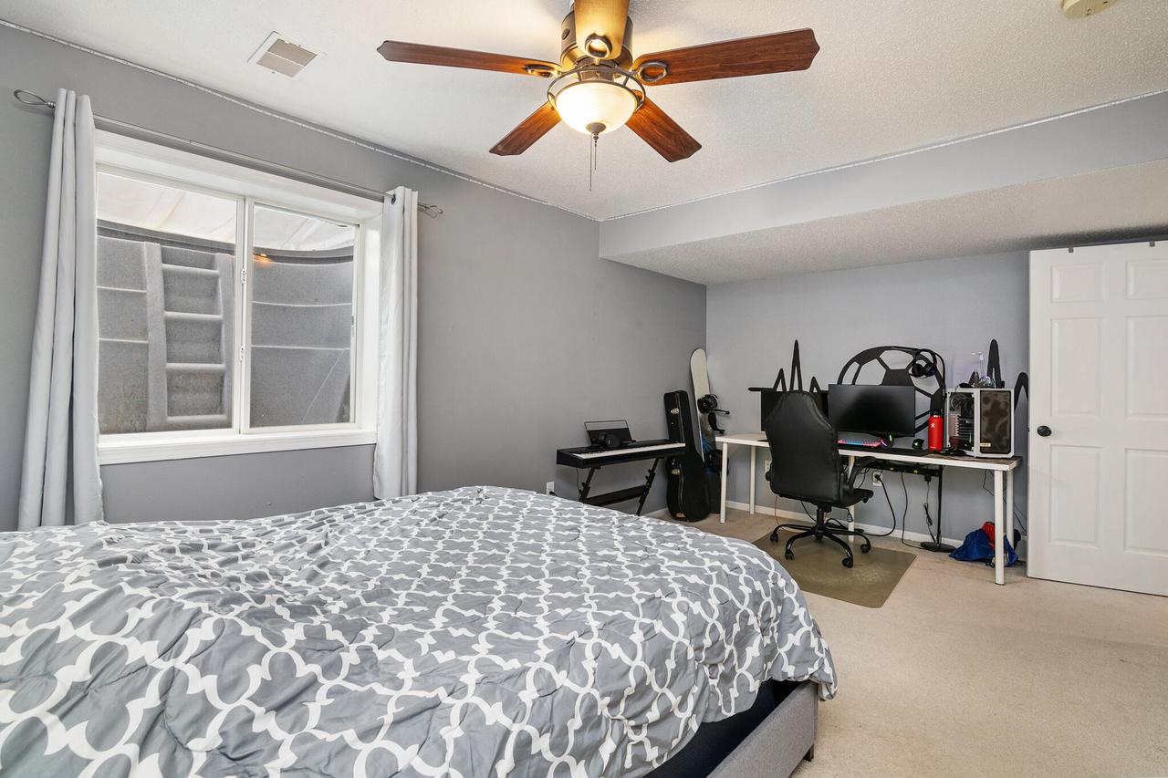 1205 Cherry LANE SOUTH South