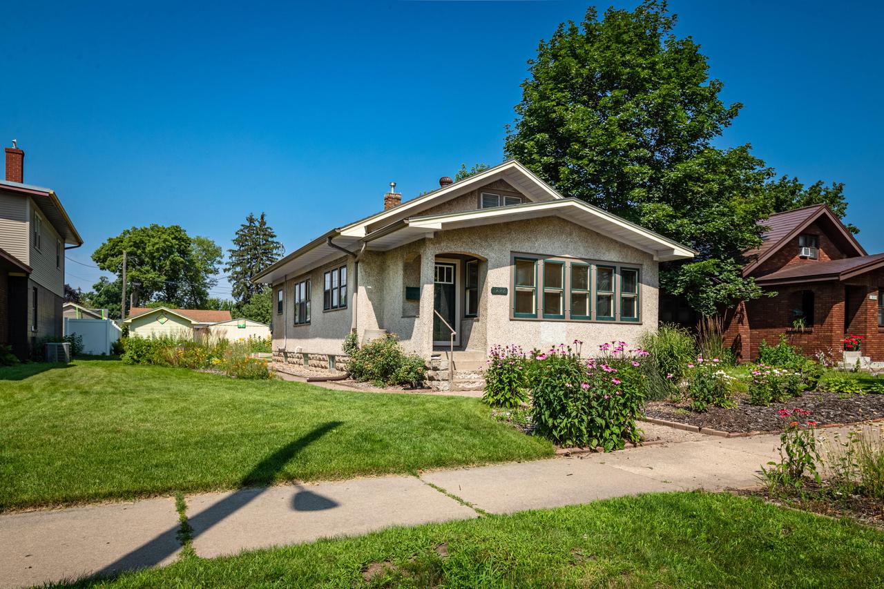 1222 17th STREET SOUTH South