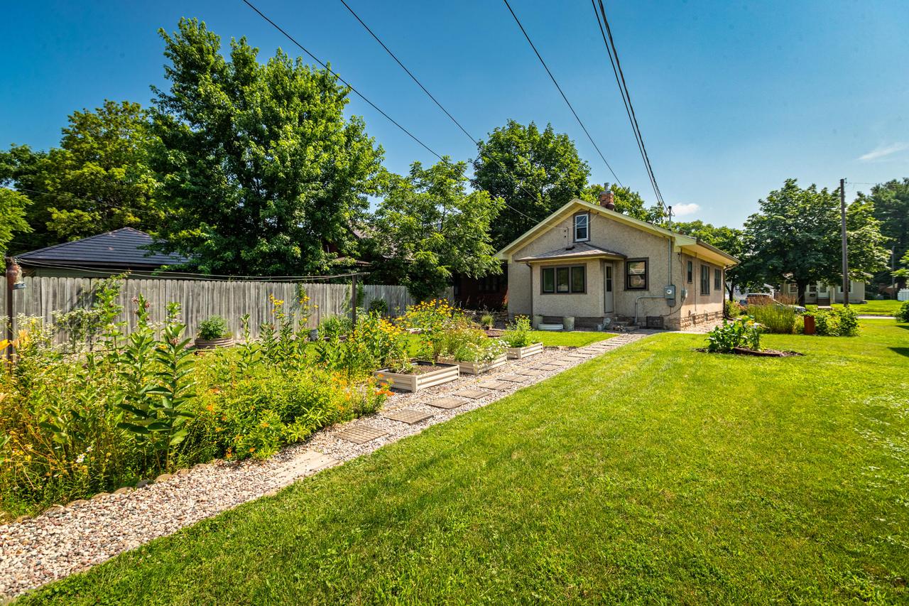 1222 17th STREET SOUTH South