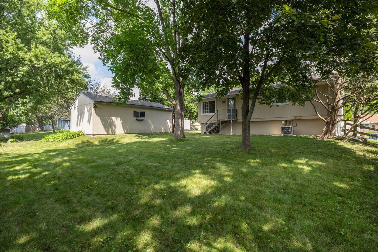 221 16th AVENUE NORTH North