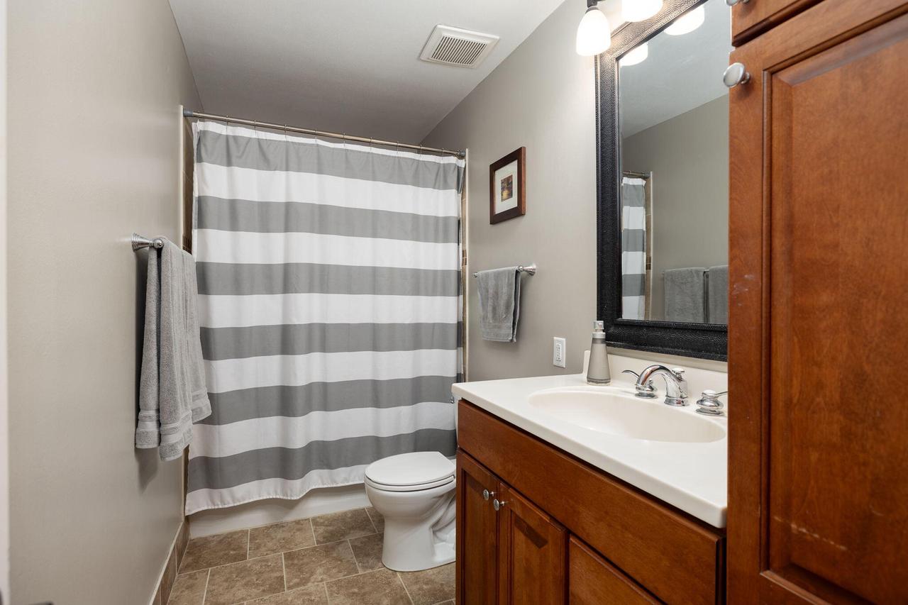 221 16th AVENUE NORTH North