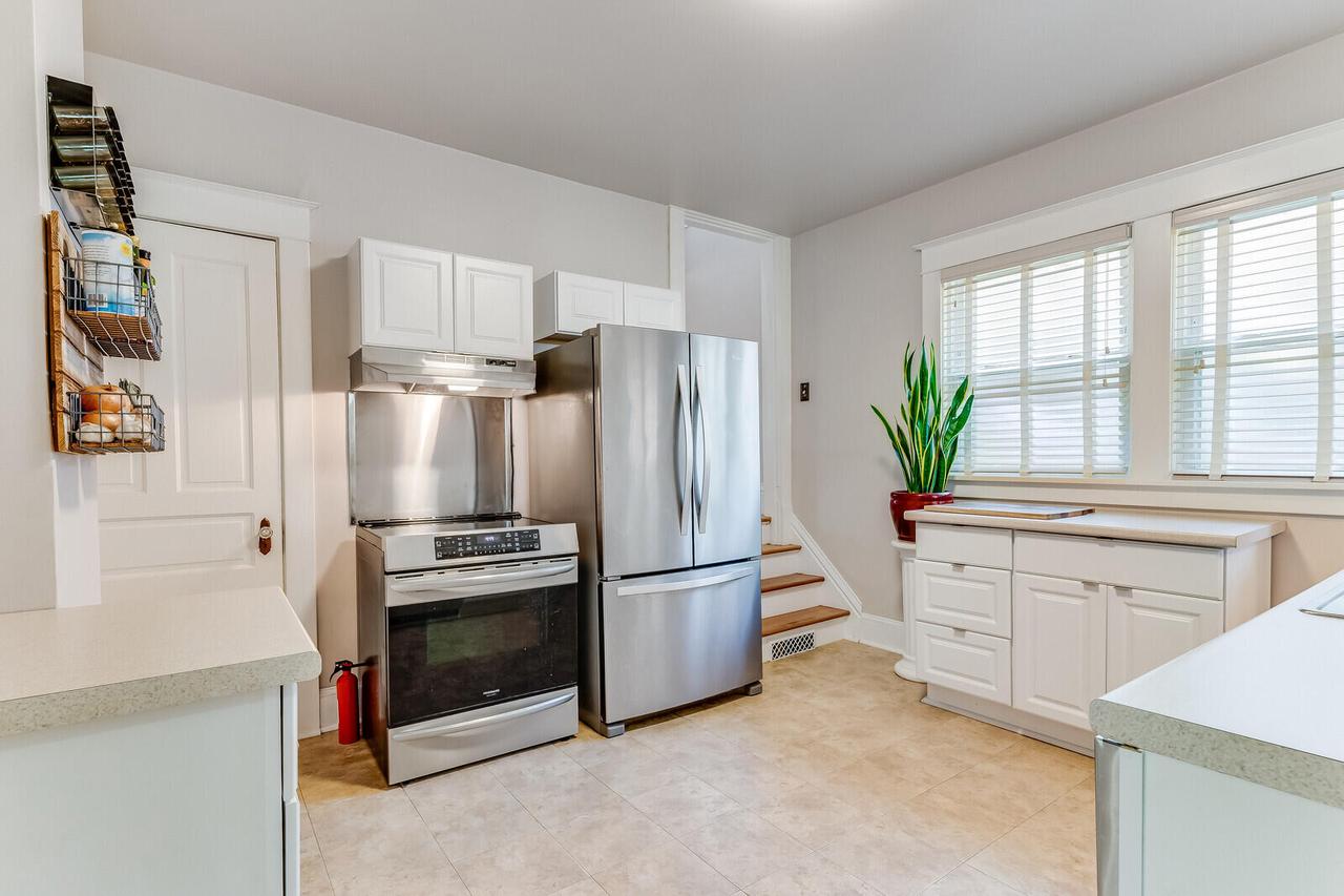 527 15th STREET SOUTH South