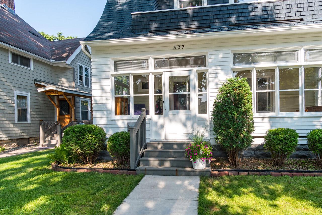 527 15th STREET SOUTH South