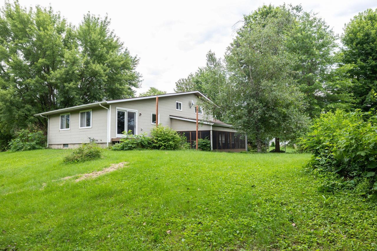 W8227 Sternford STREET