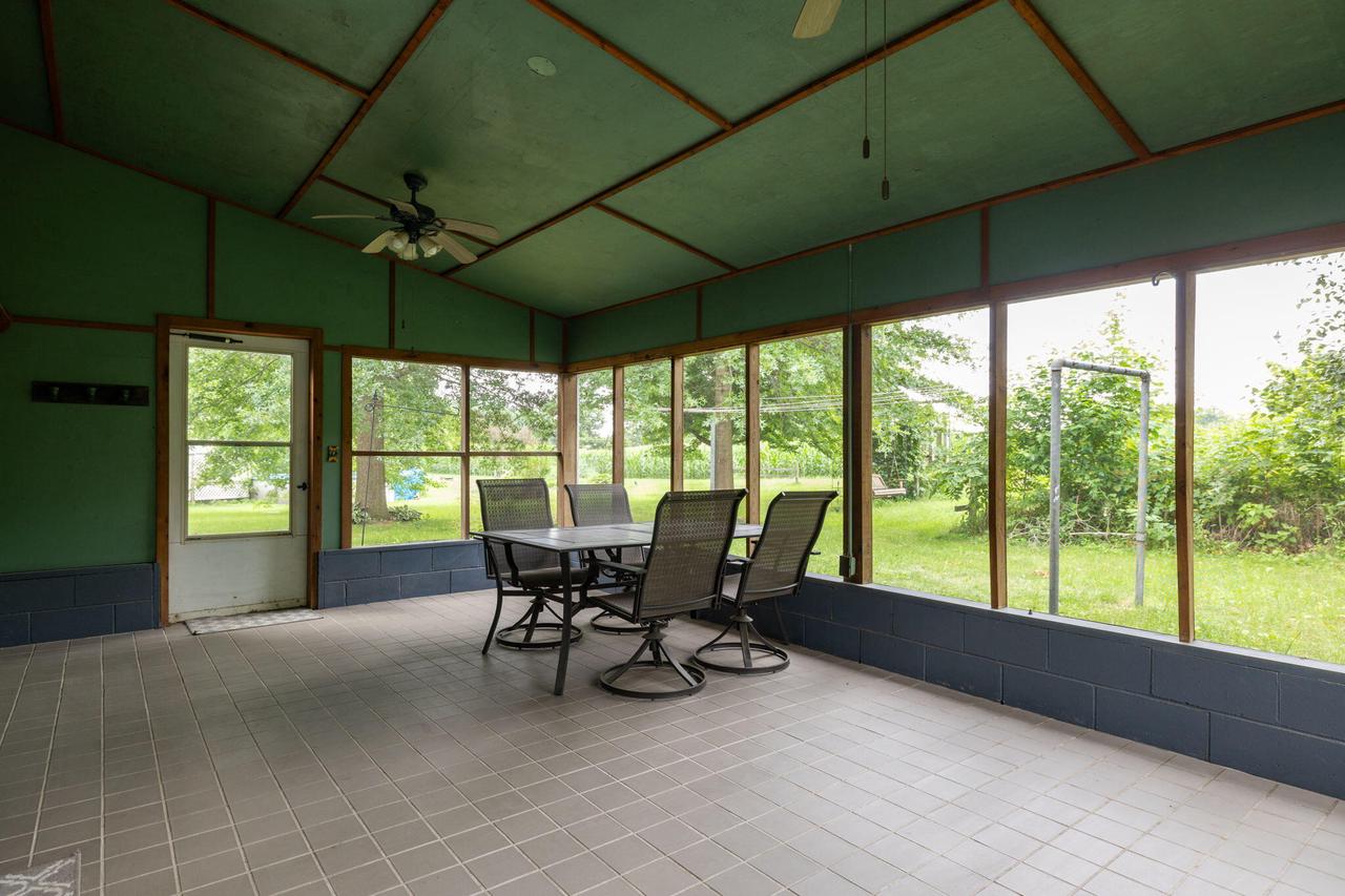 W8227 Sternford STREET