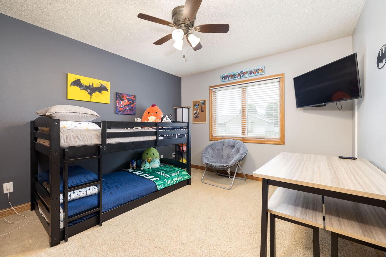 1106 Huntington STREET