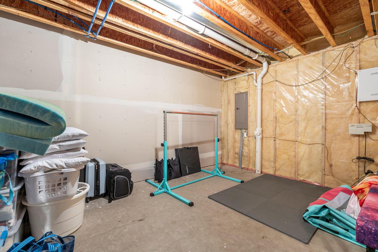 1106 Huntington STREET