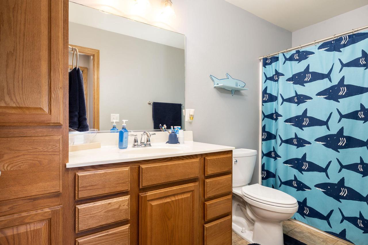 1106 Huntington STREET