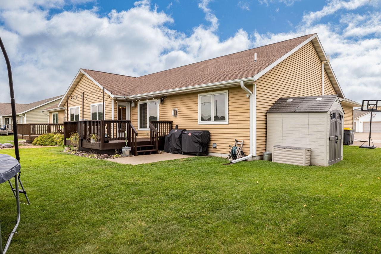 1106 Huntington STREET