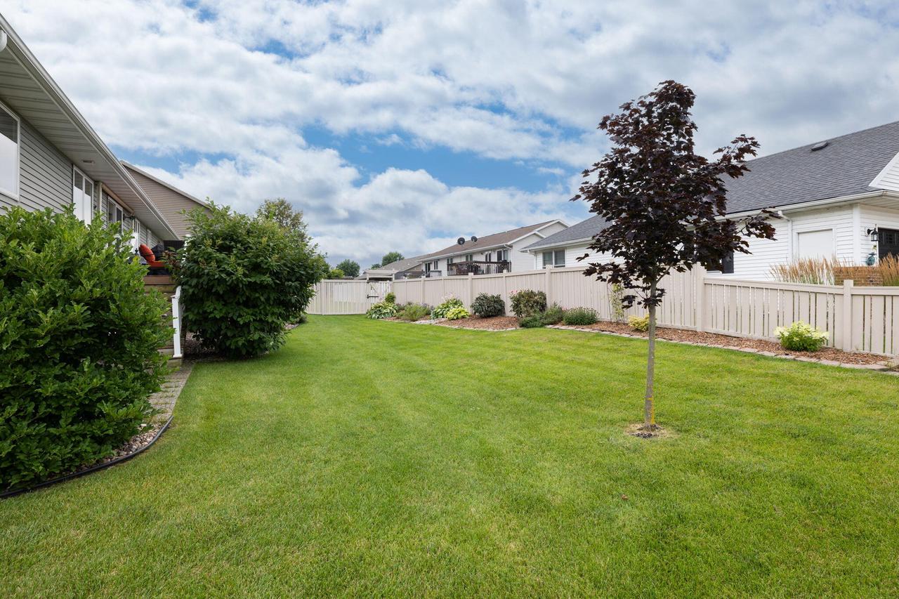 702 Oak Timber DRIVE