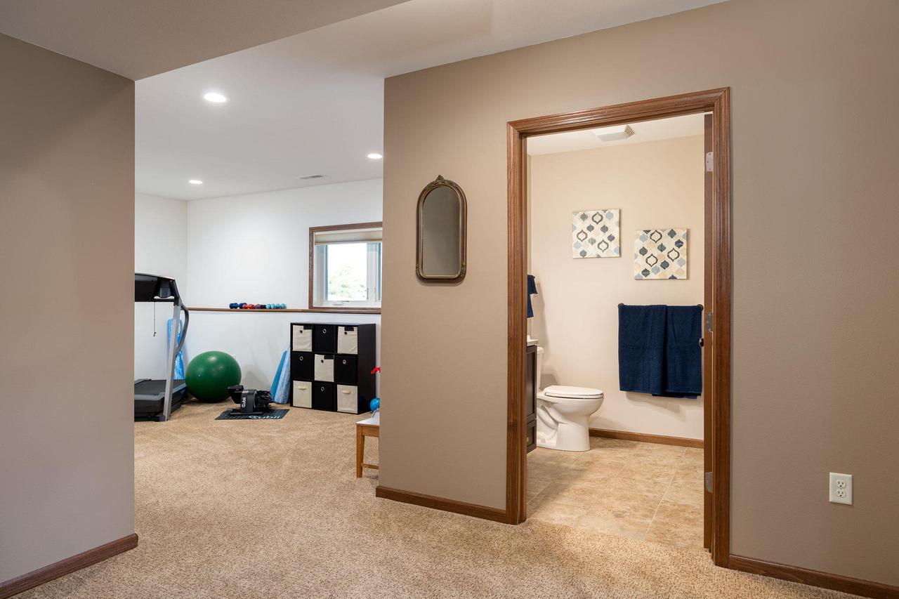 702 Oak Timber DRIVE