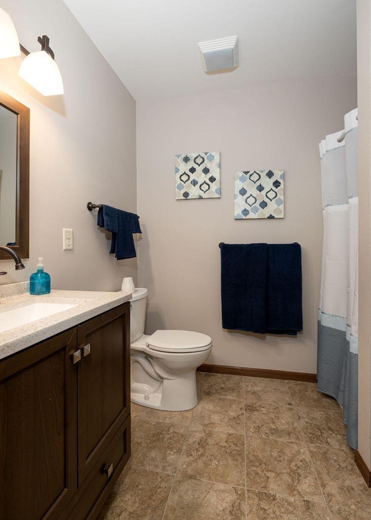 702 Oak Timber DRIVE