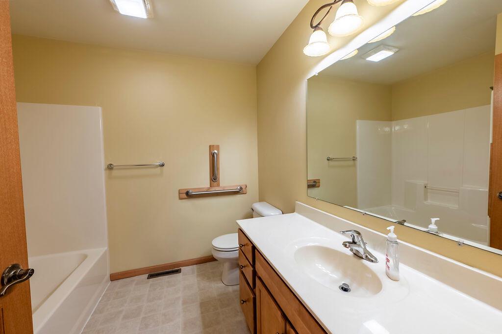 1600 Coranado STREET