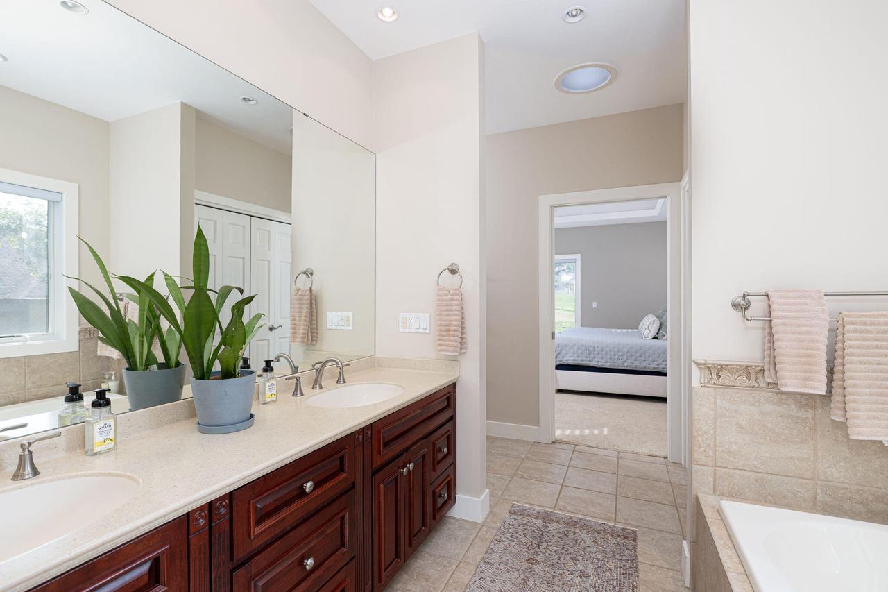 632 Country Club LANE