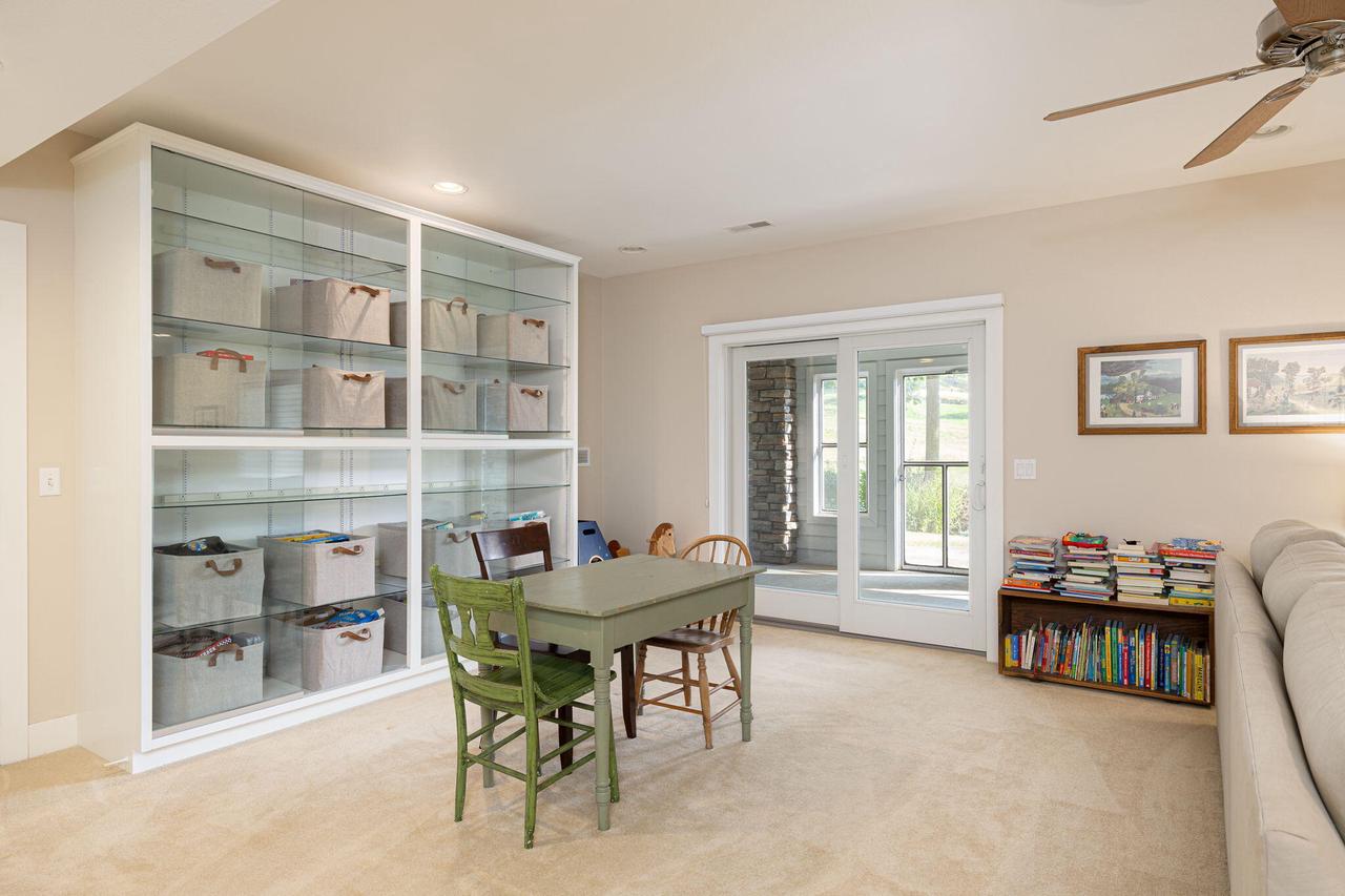 632 Country Club LANE