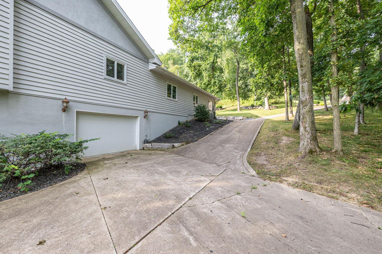 632 Country Club LANE