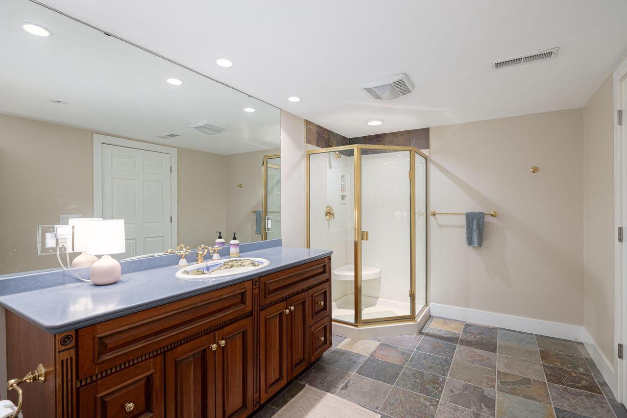 632 Country Club LANE