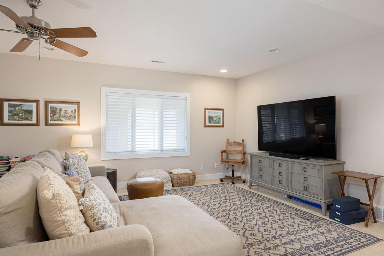 632 Country Club LANE