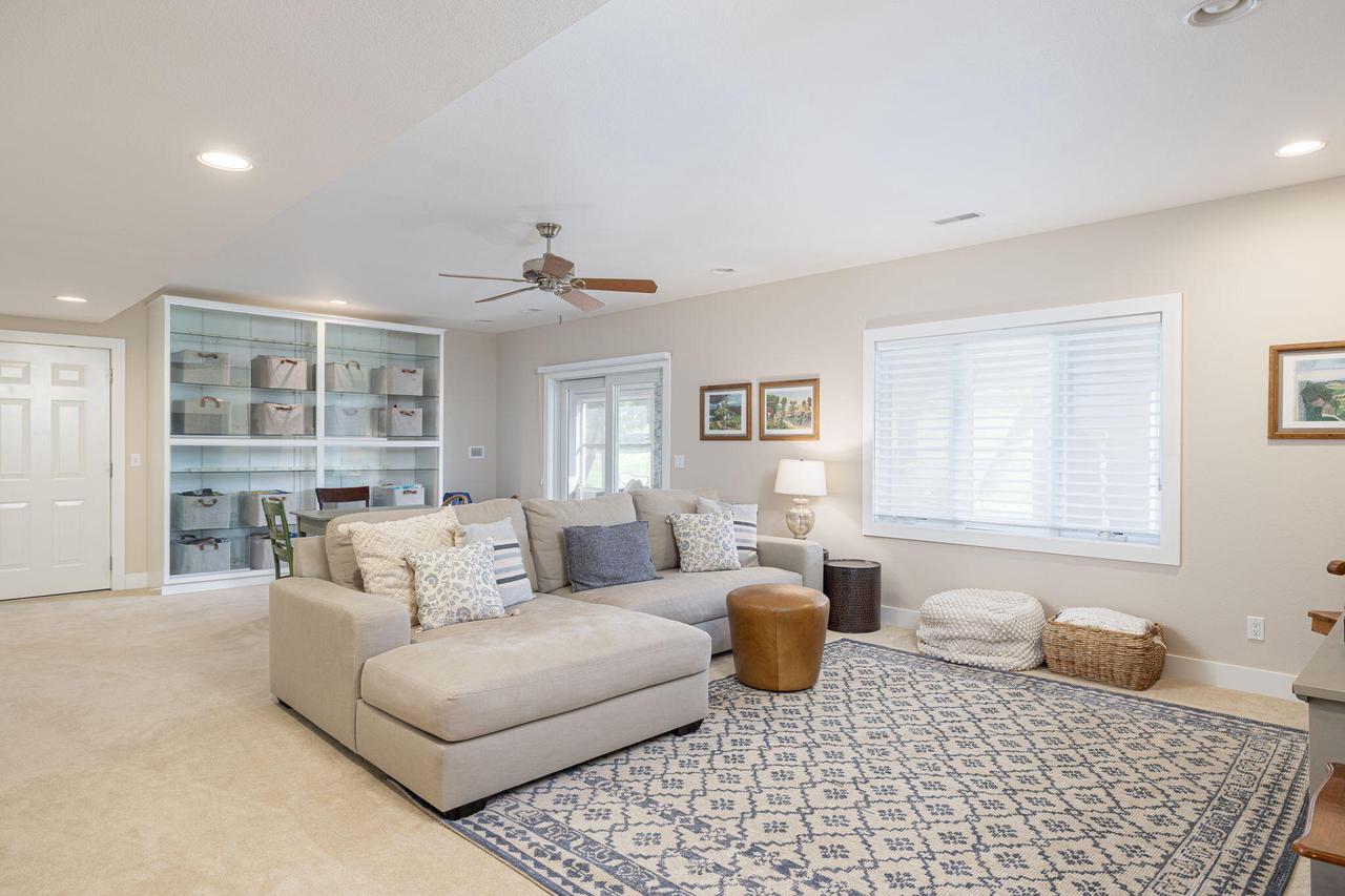 632 Country Club LANE