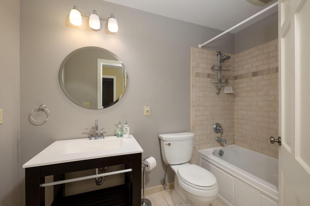 840 Janice COURT EAST East