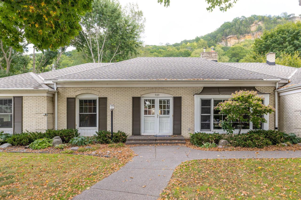 840 Janice COURT EAST East