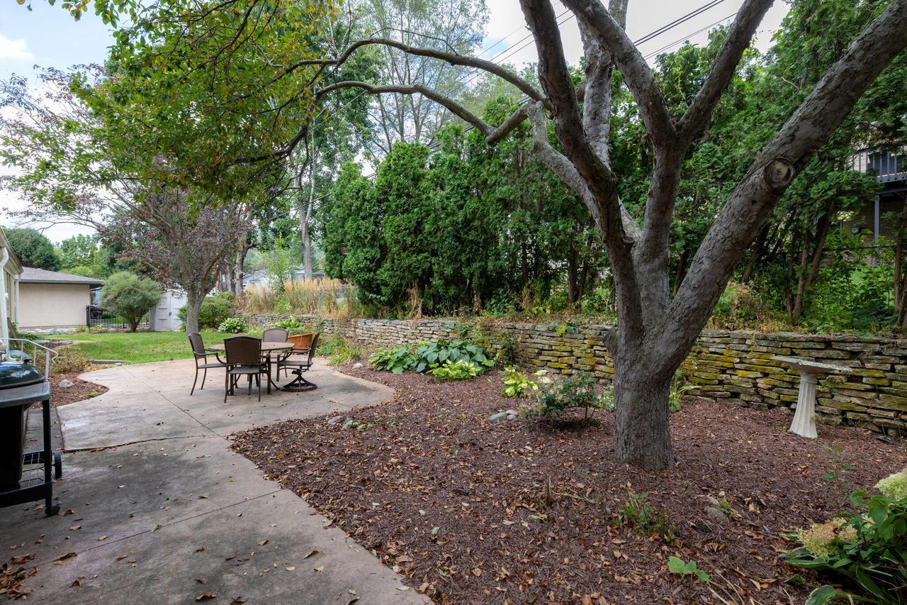 840 Janice COURT EAST East