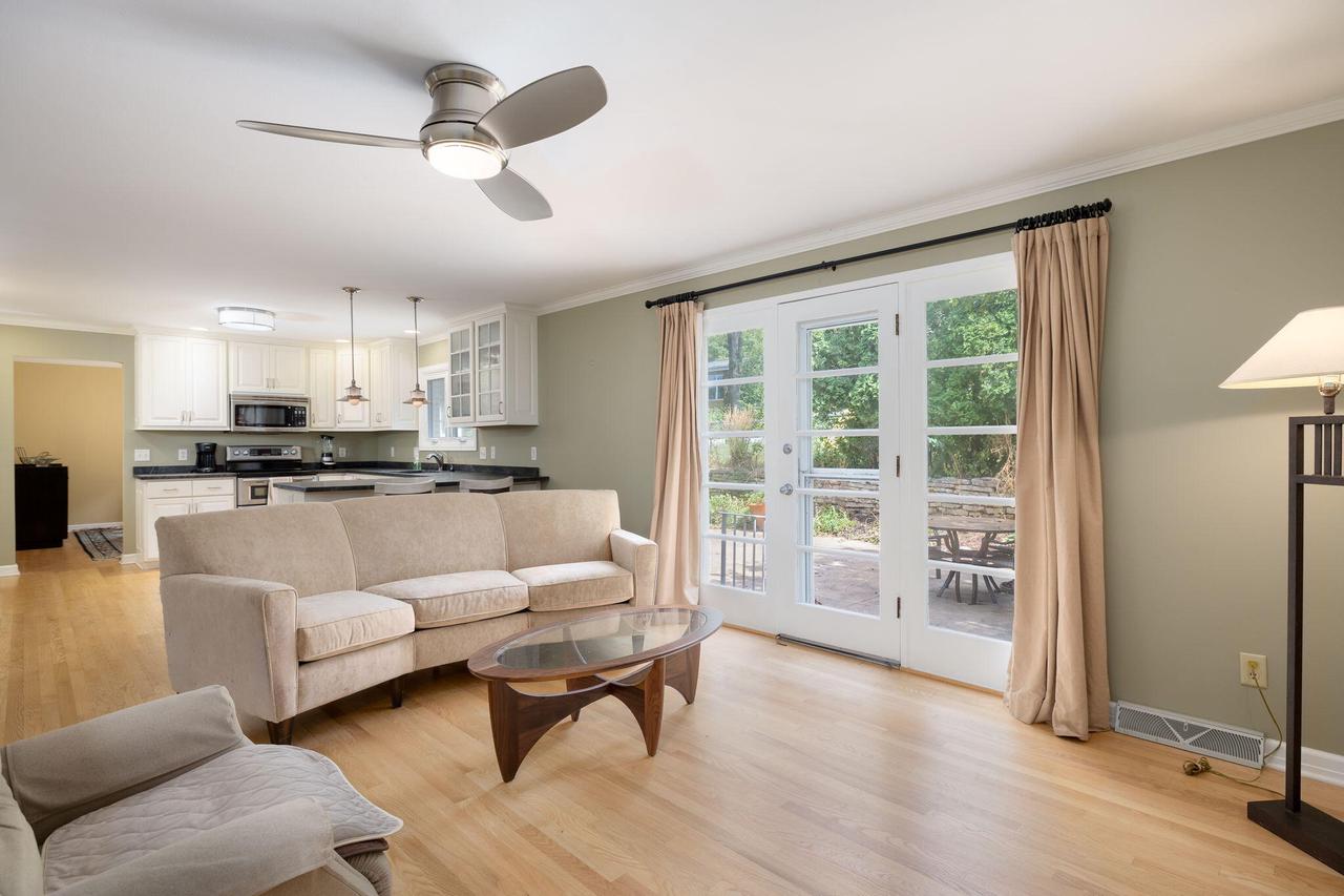 840 Janice COURT EAST East