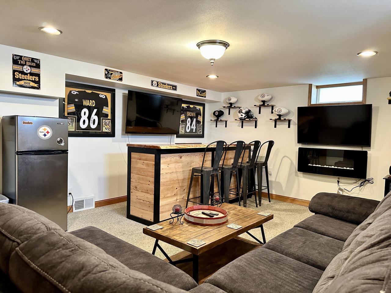 1485 Redfield STREET