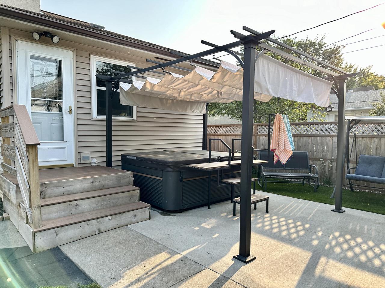 1485 Redfield STREET