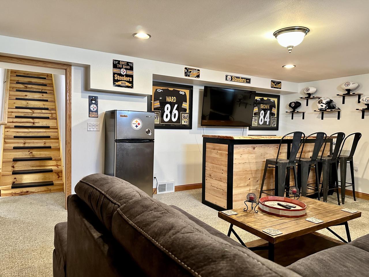 1485 Redfield STREET