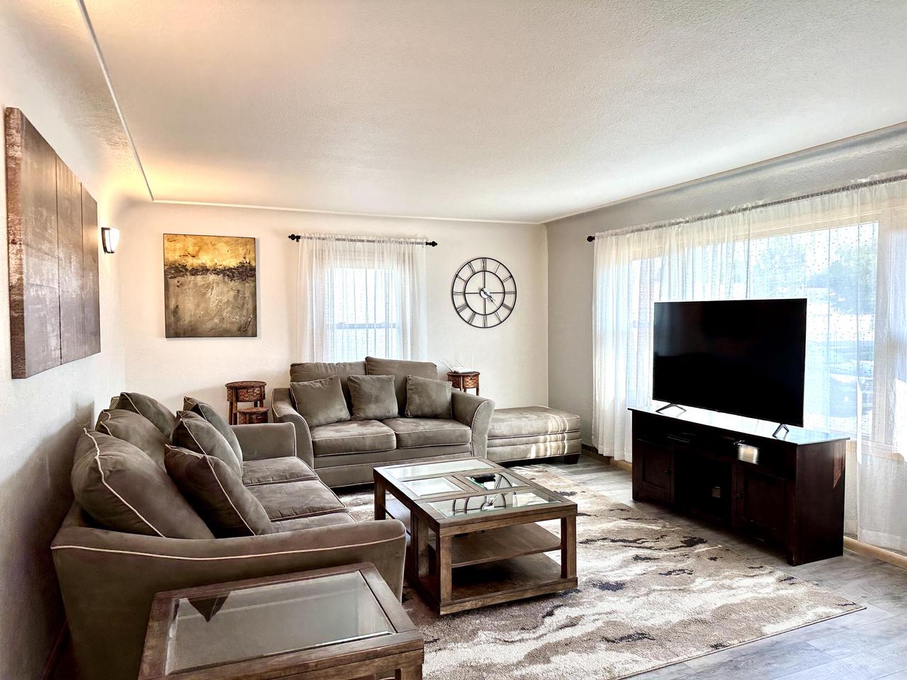 1485 Redfield STREET