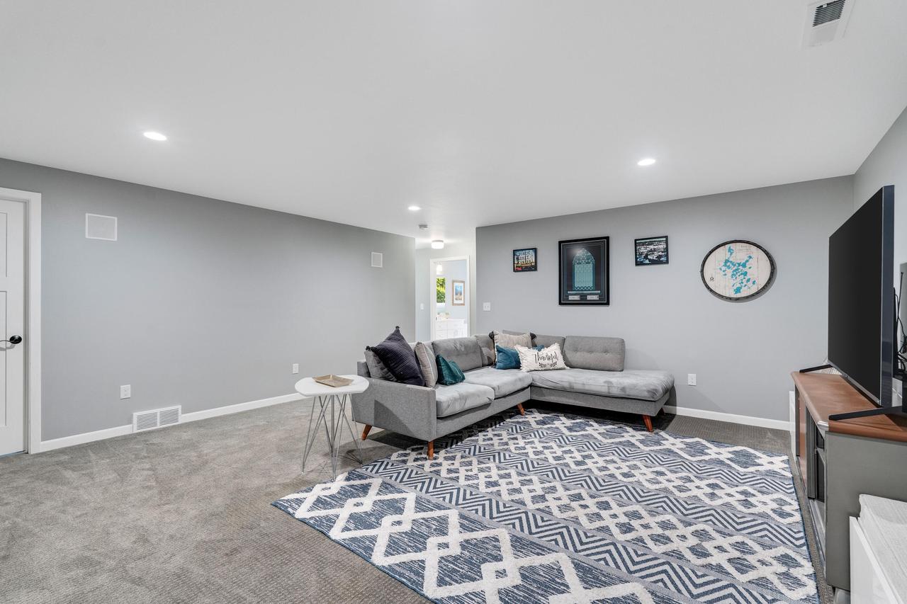 N3260 Hidden Springs ROAD