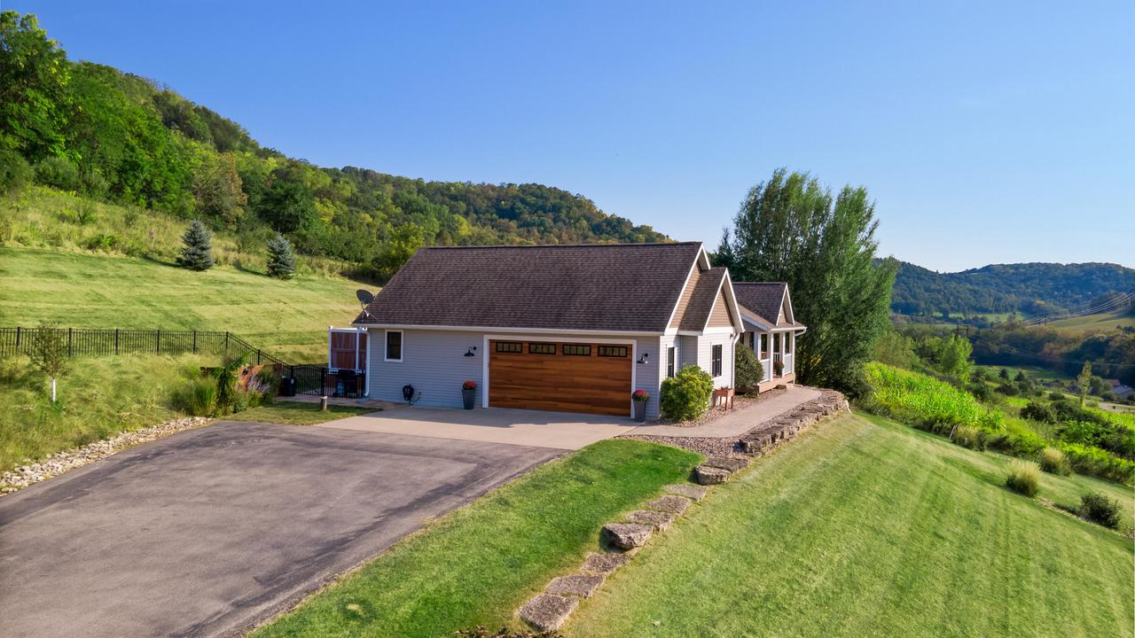 N3260 Hidden Springs ROAD