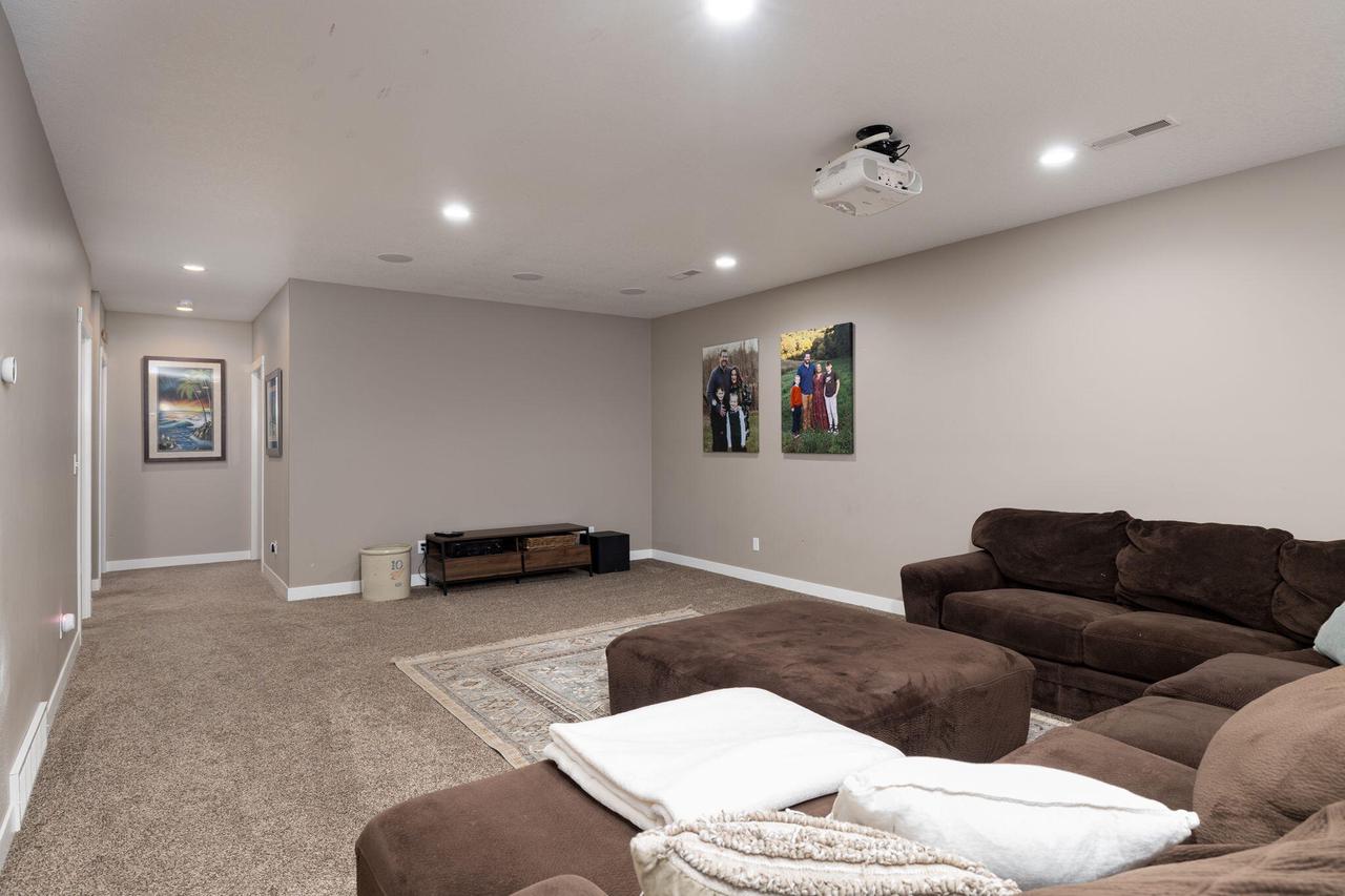 1622 Cherry LANE SOUTH South